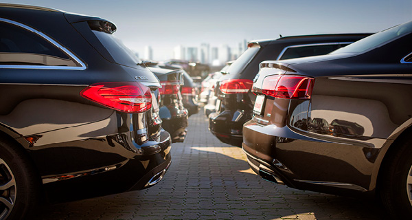 Auslieferung und Rückholung der Fahrzeuge beim Full-Service-Leasing