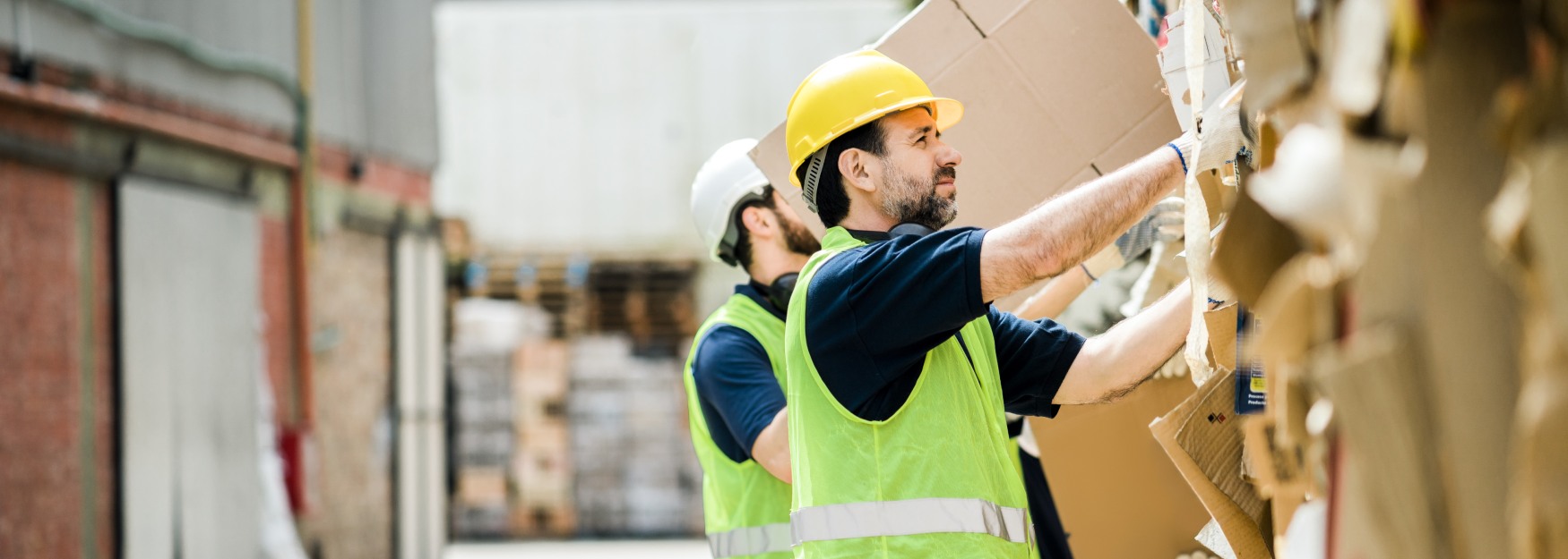 Wie Recyclingbetriebe ihre Assets zu fairen Konditionen versichern